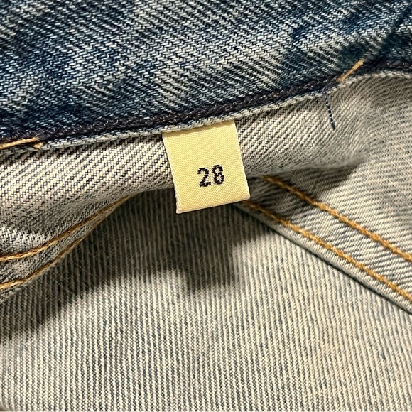 Citizens of Humanity Bree Relaxed Short in Daze - Picture 12 of 14